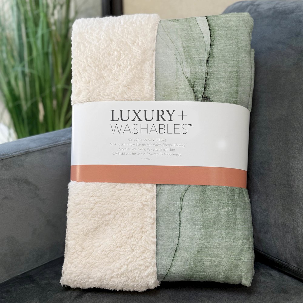 Premium Machine Washable ASB502 Green 50" x 70" Sherpa Throw Blanket. Picture 3