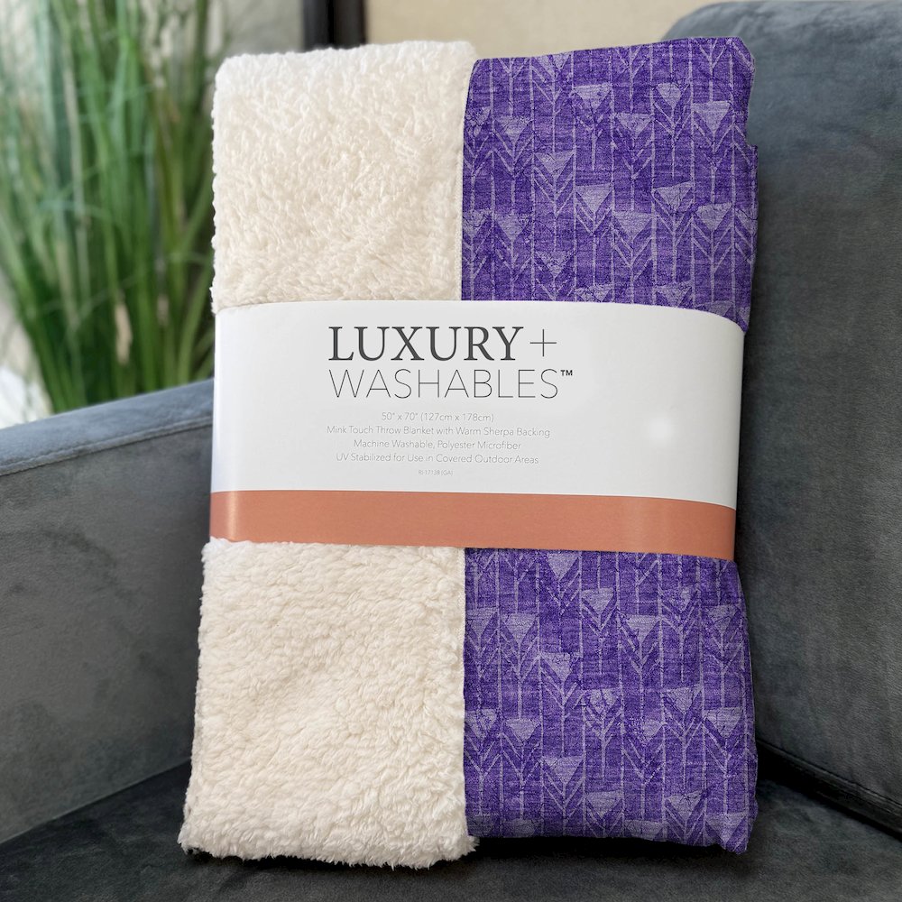 Premium Machine Washable ASB514 Purple 50" x 70" Sherpa Throw Blanket. Picture 3