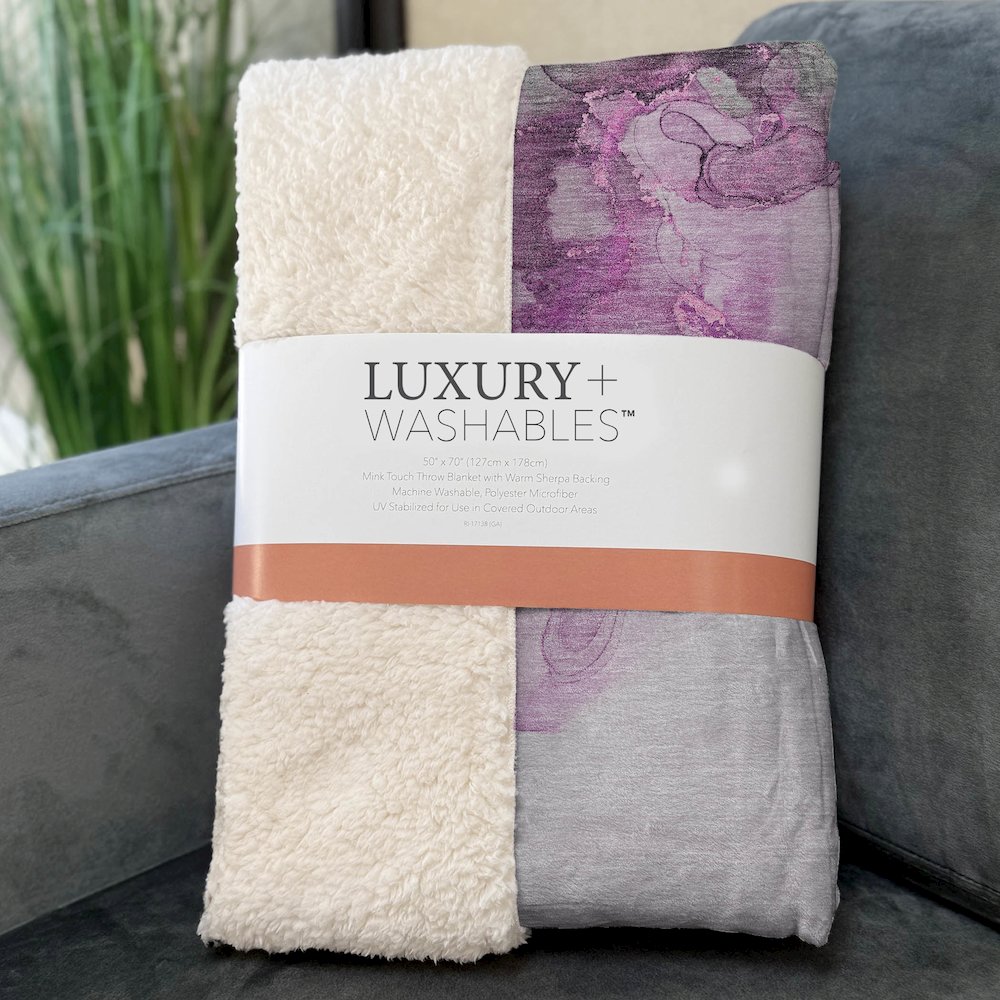 Premium Machine Washable ASB520 Pink 50" x 70" Sherpa Throw Blanket. Picture 3