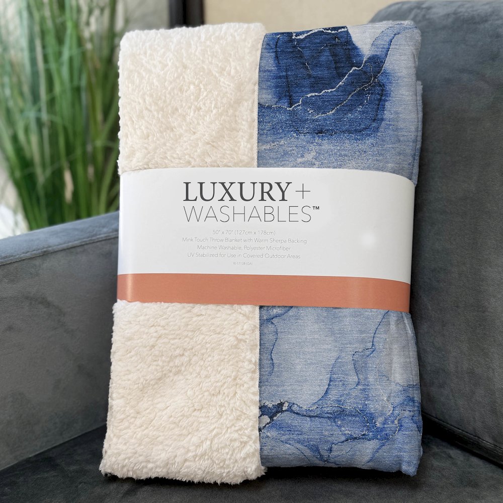 Premium Machine Washable ASB526 Navy 50" x 70" Sherpa Throw Blanket. Picture 3