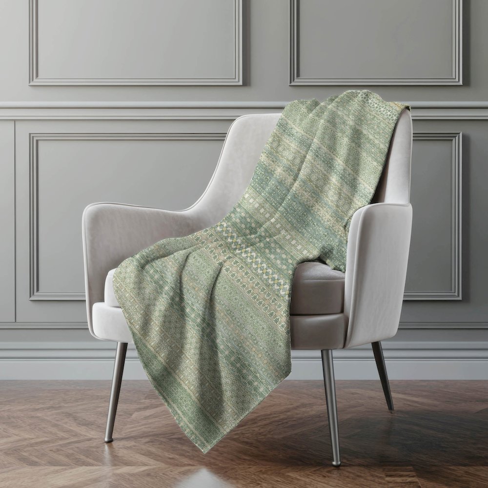 Premium Machine Washable ASB527 Aloe 50" x 70" Sherpa Throw Blanket. Picture 4