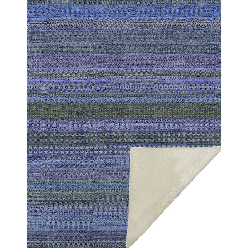 Premium Machine Washable ASB527 Blue 50" x 70" Sherpa Throw Blanket. Picture 1