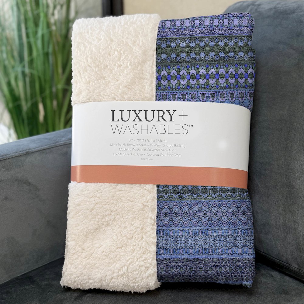 Premium Machine Washable ASB527 Blue 50" x 70" Sherpa Throw Blanket. Picture 3