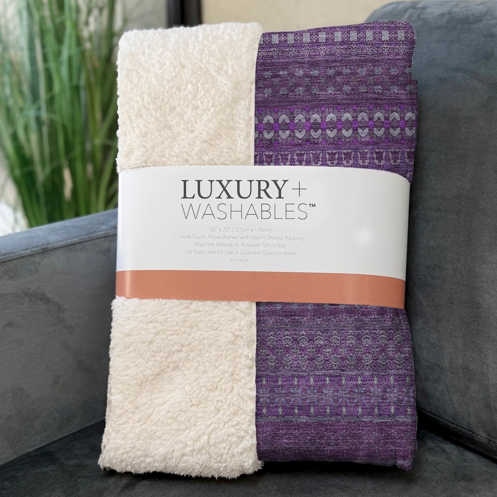 Premium Machine Washable ASB527 Eggplant 50" x 70" Sherpa Throw Blanket. Picture 3