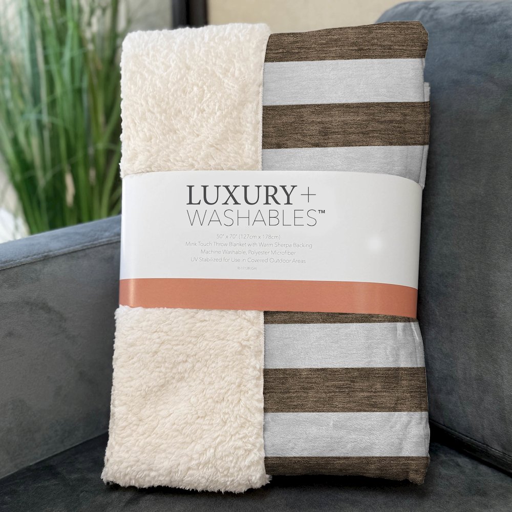 Premium Machine Washable ASB528 Chocolate 50" x 70" Sherpa Throw Blanket. Picture 3