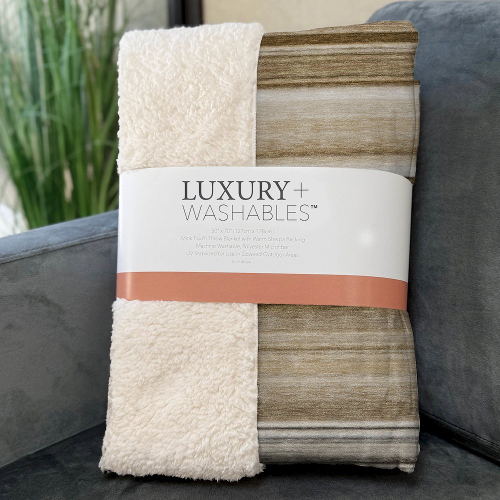 Premium Machine Washable ASB529 Chocolate 50" x 70" Sherpa Throw Blanket. Picture 3
