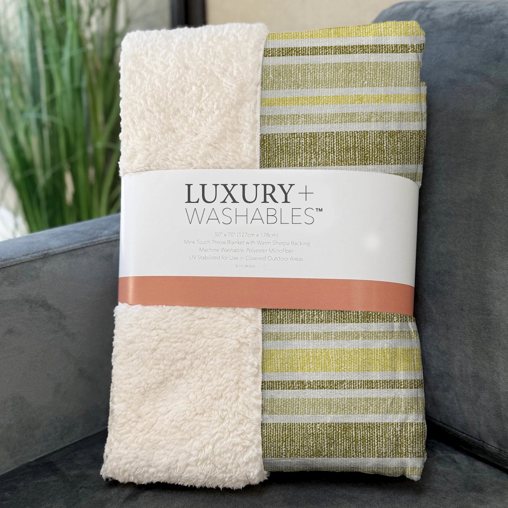 Premium Machine Washable ASB531 Khaki 50" x 70" Sherpa Throw Blanket. Picture 3