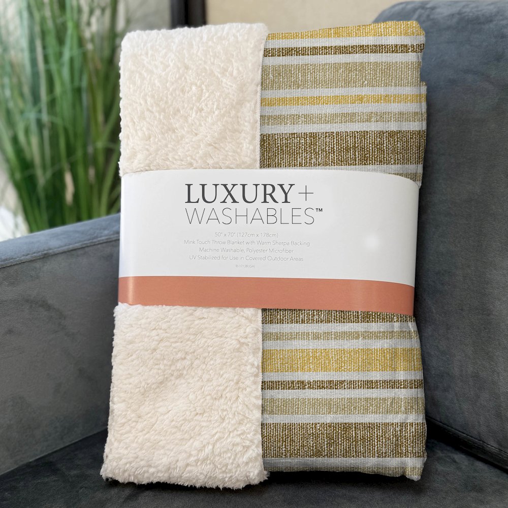 Premium Machine Washable ASB531 Mocha 50" x 70" Sherpa Throw Blanket. Picture 3