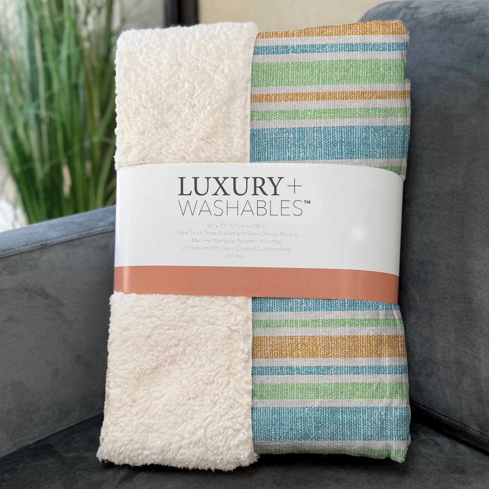 Premium Machine Washable ASB531 Teal 50" x 70" Sherpa Throw Blanket. Picture 3