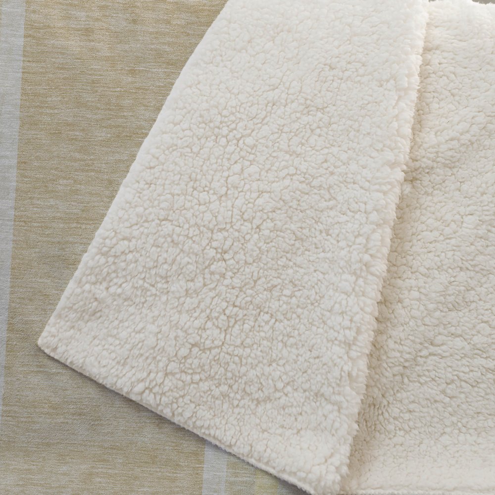 Premium Machine Washable ASB532 Beige 50" x 70" Sherpa Throw Blanket. Picture 2