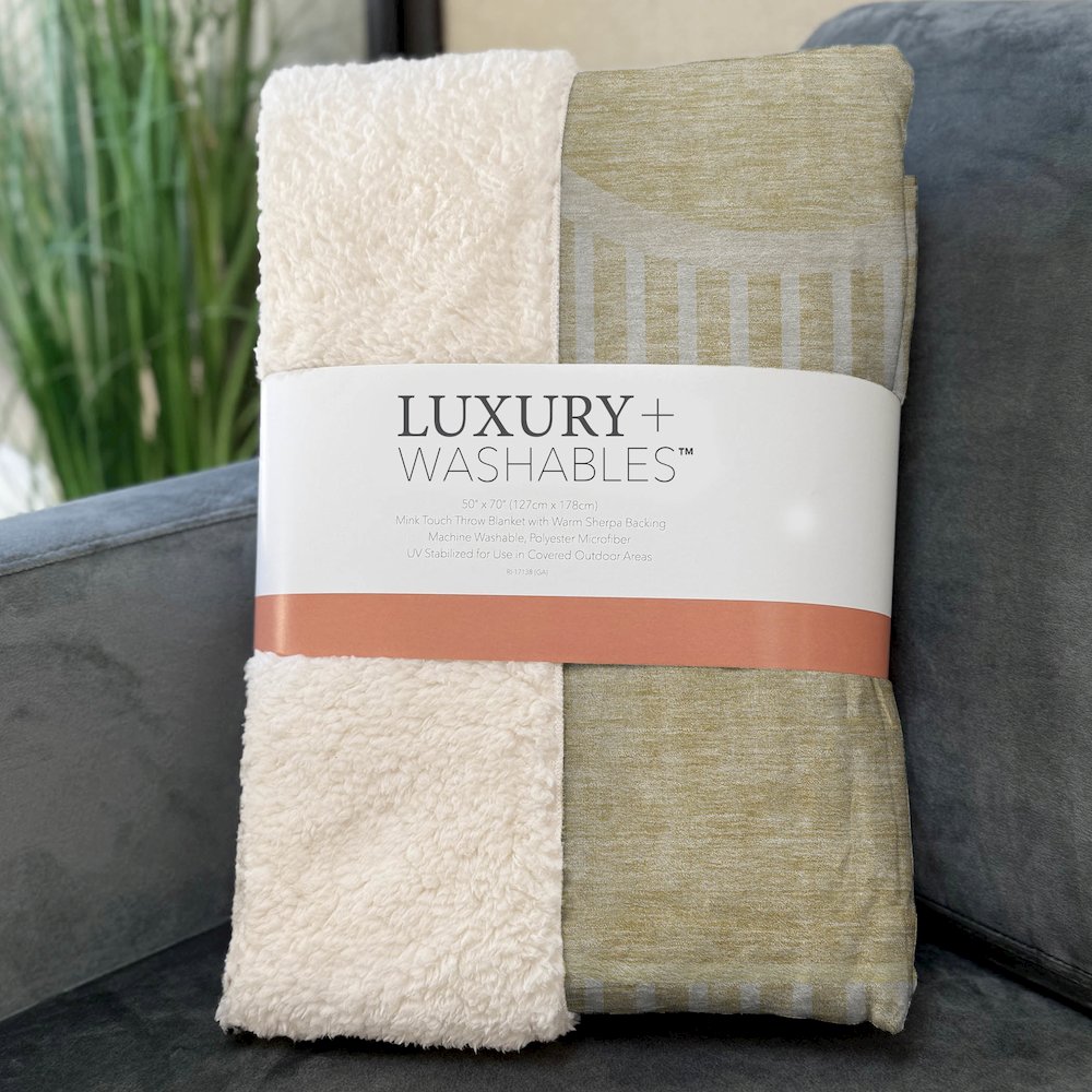 Premium Machine Washable ASB532 Beige 50" x 70" Sherpa Throw Blanket. Picture 3