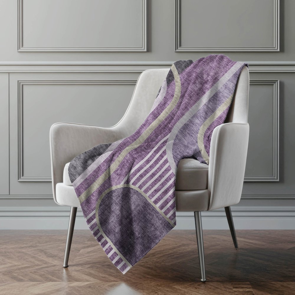 Premium Machine Washable ASB532 Purple 50" x 70" Sherpa Throw Blanket. Picture 4