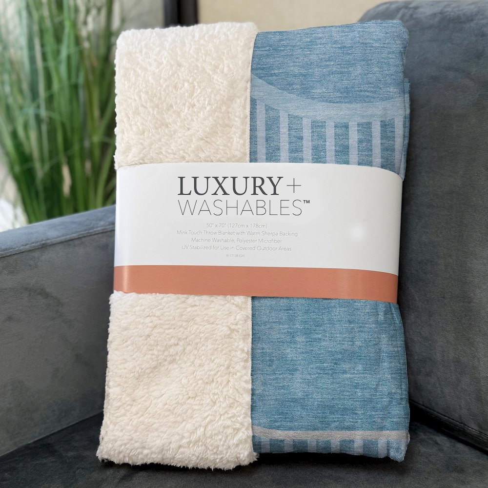 Premium Machine Washable ASB532 Teal 50" x 70" Sherpa Throw Blanket. Picture 3