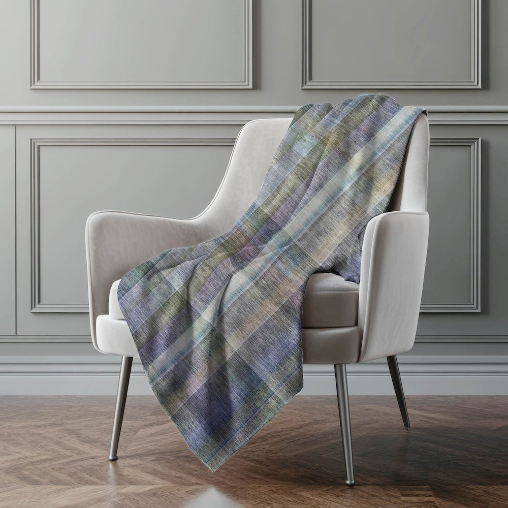Premium Machine Washable ASB534 Green 50" x 70" Sherpa Throw Blanket. Picture 4
