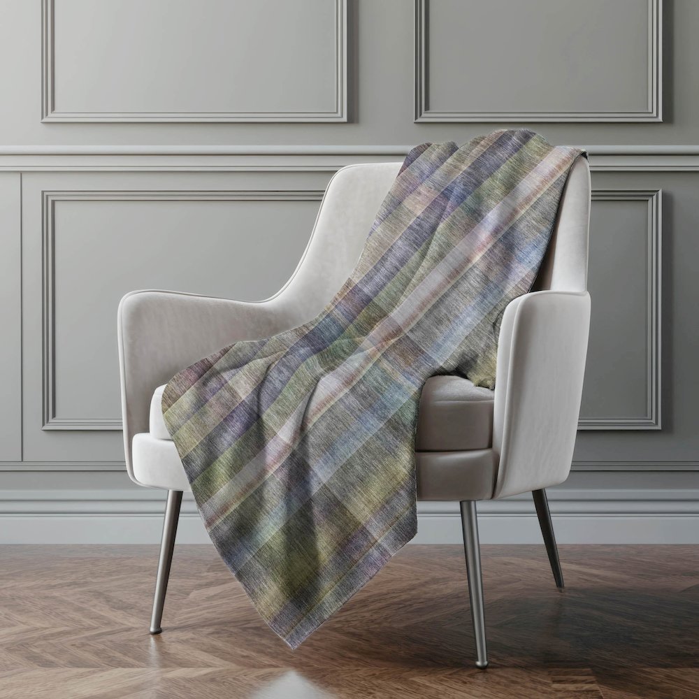Premium Machine Washable ASB534 Pewter 50" x 70" Sherpa Throw Blanket. Picture 4