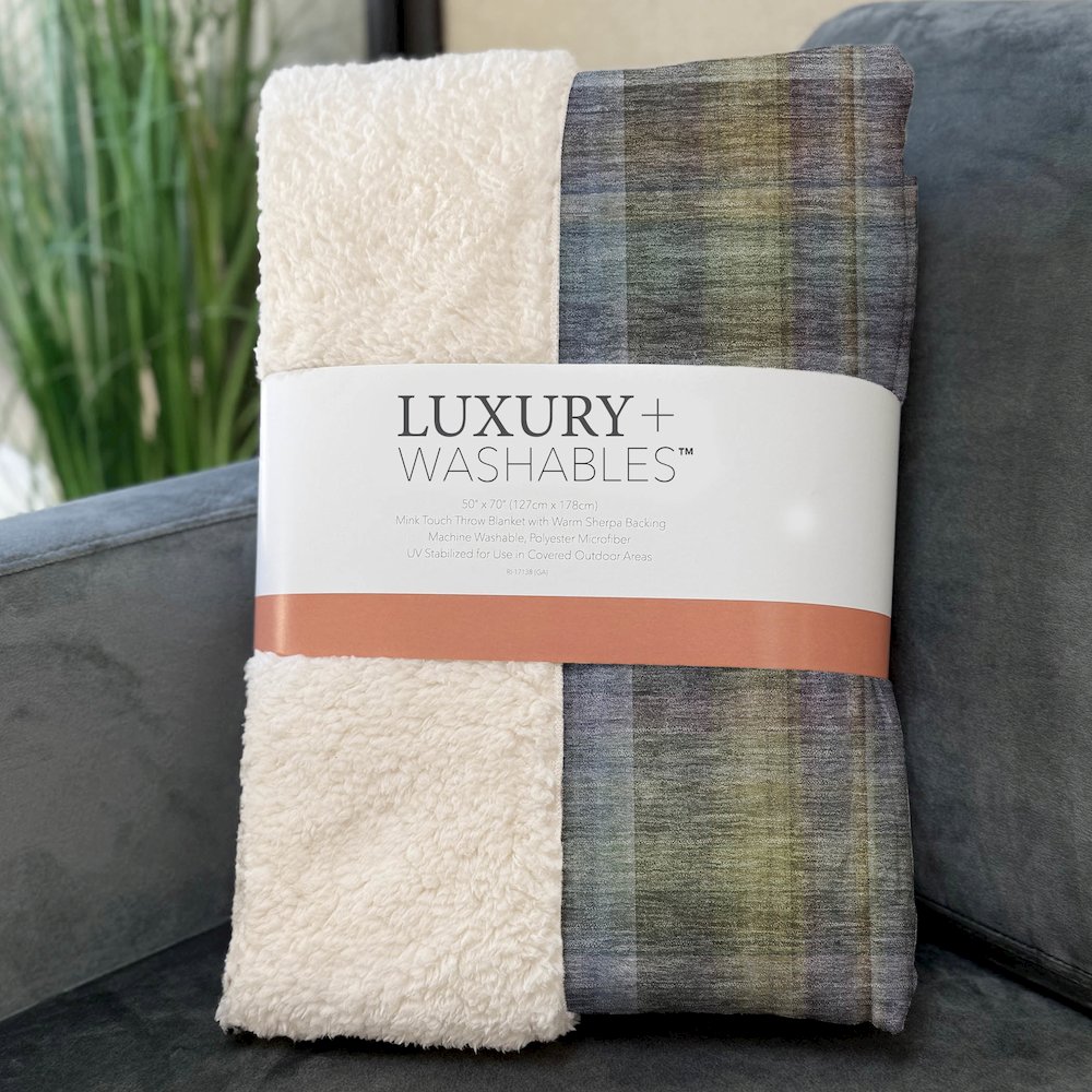 Premium Machine Washable ASB534 Pewter 50" x 70" Sherpa Throw Blanket. Picture 3