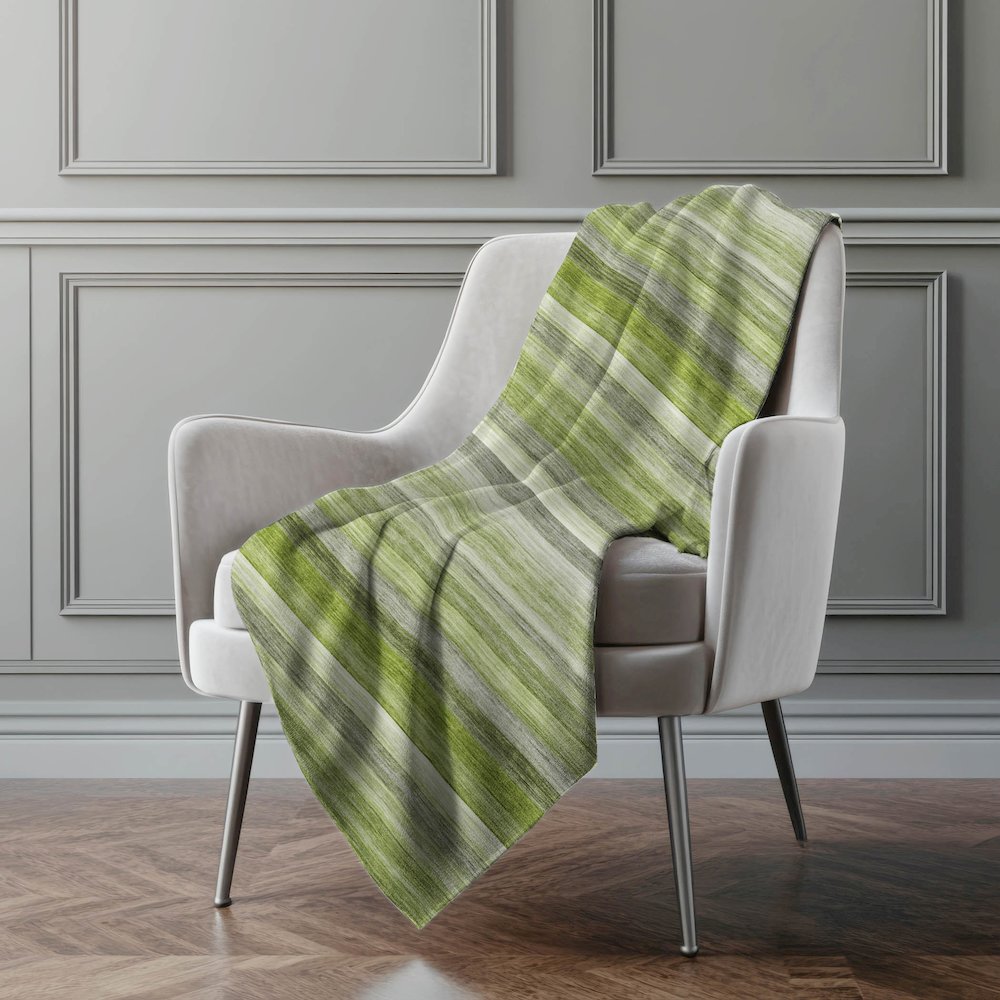 Premium Machine Washable ASB535 Fern 50" x 70" Sherpa Throw Blanket. Picture 4