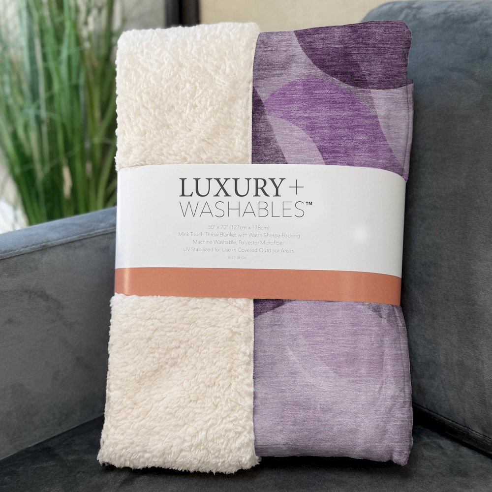Premium Machine Washable ASB536 Purple 50" x 70" Sherpa Throw Blanket. Picture 3