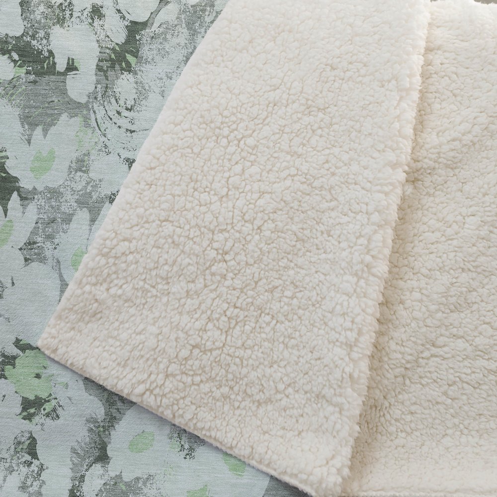 Premium Machine Washable ASB538 Aloe 50" x 70" Sherpa Throw Blanket. Picture 2