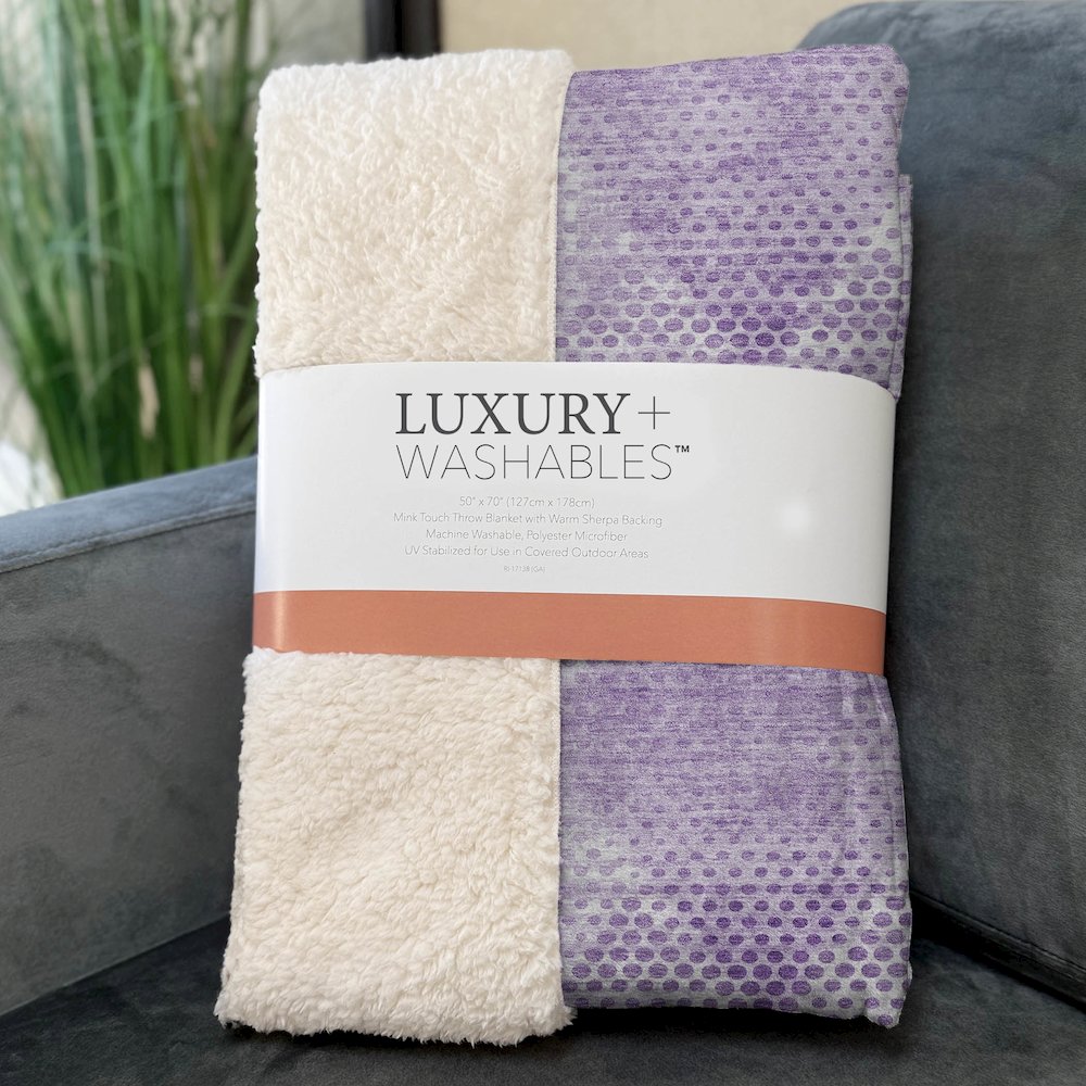 Premium Machine Washable ASB539 Lavender 50" x 70" Sherpa Throw Blanket. Picture 3