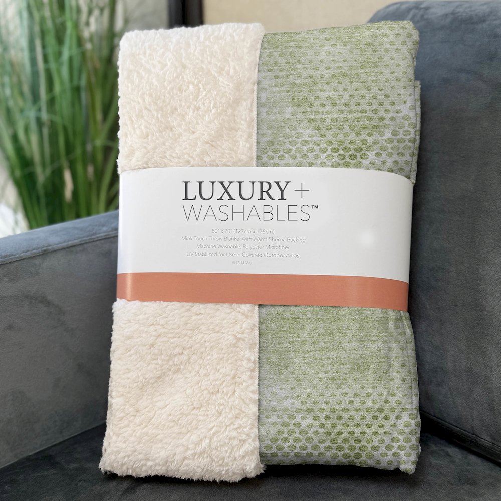 Premium Machine Washable ASB539 Mint 50" x 70" Sherpa Throw Blanket. Picture 3
