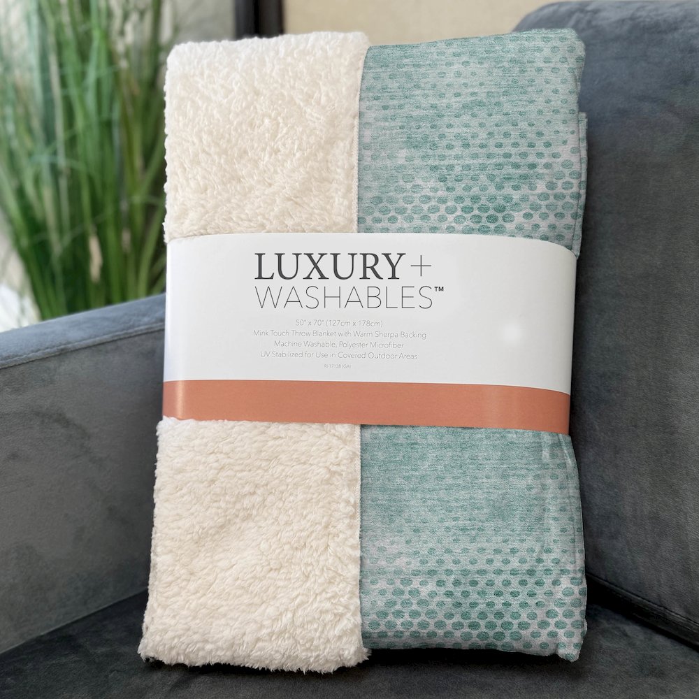 Premium Machine Washable ASB539 Teal 50" x 70" Sherpa Throw Blanket. Picture 3