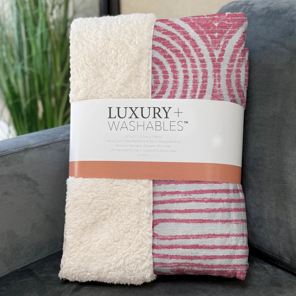 Premium Machine Washable ASB540 Blush 50" x 70" Sherpa Throw Blanket. Picture 3