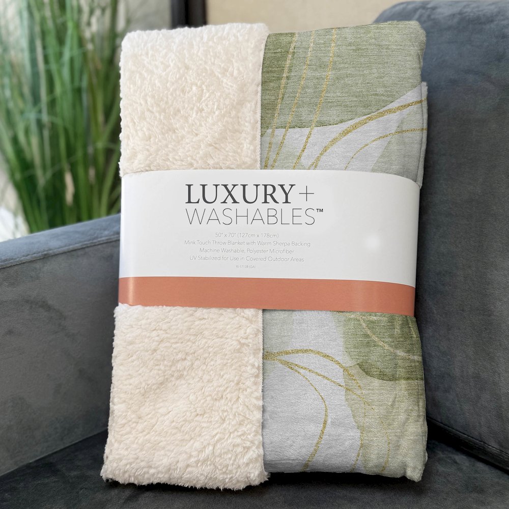 Premium Machine Washable ASB544 Green 50" x 70" Sherpa Throw Blanket. Picture 3