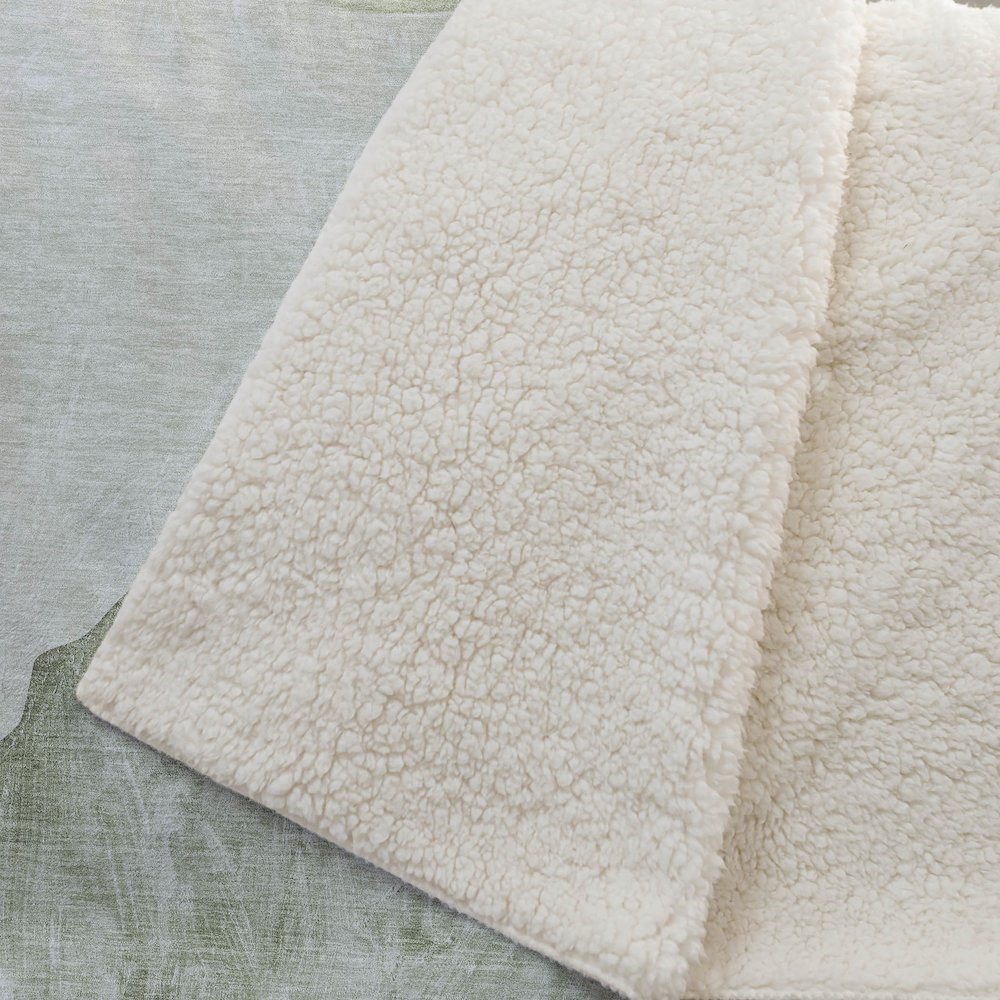 Premium Machine Washable ASB547 Green 50" x 70" Sherpa Throw Blanket. Picture 2