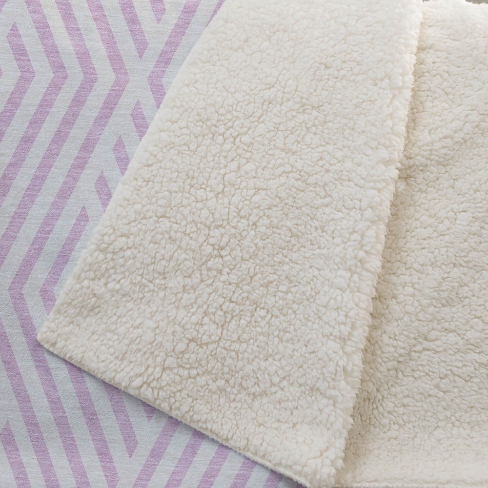 Premium Machine Washable ASB550 Pink 50" x 70" Sherpa Throw Blanket. Picture 2