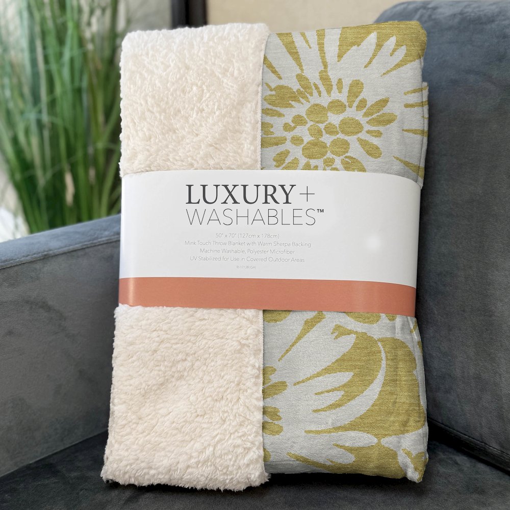 Premium Machine Washable ASB551 Gold 50" x 70" Sherpa Throw Blanket. Picture 3