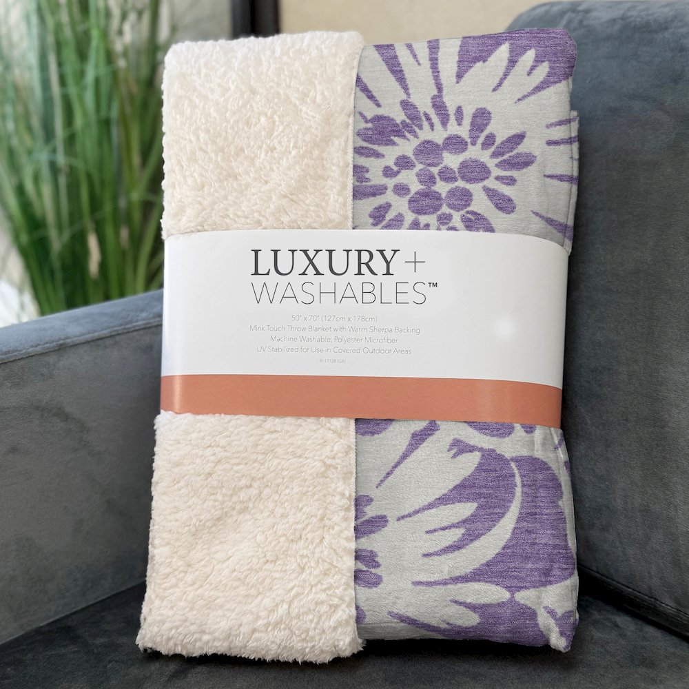Premium Machine Washable ASB551 Purple 50" x 70" Sherpa Throw Blanket. Picture 3