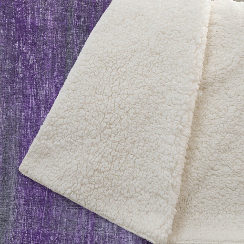 Premium Machine Washable ASB552 Purple 50" x 70" Sherpa Throw Blanket. Picture 2