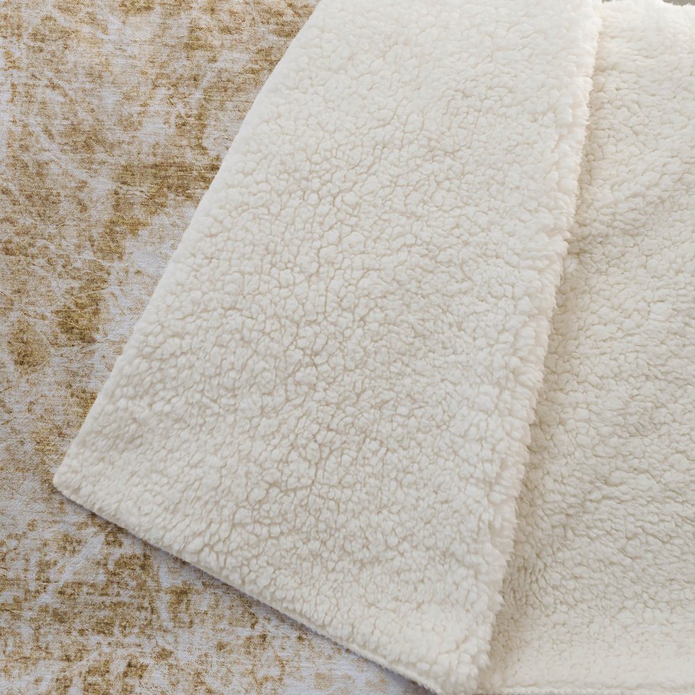 Premium Machine Washable ASB553 Beige 50" x 70" Sherpa Throw Blanket. Picture 2