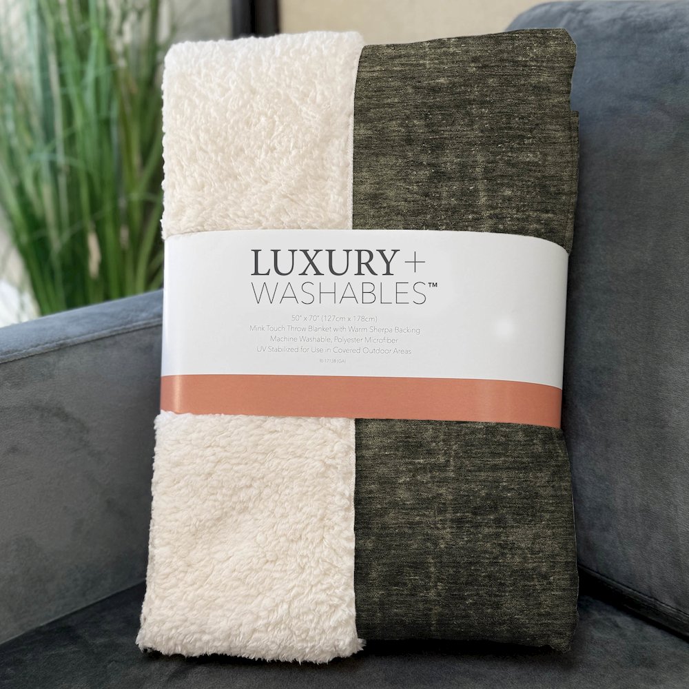 Premium Machine Washable ASB554 Gray 50" x 70" Sherpa Throw Blanket. Picture 3