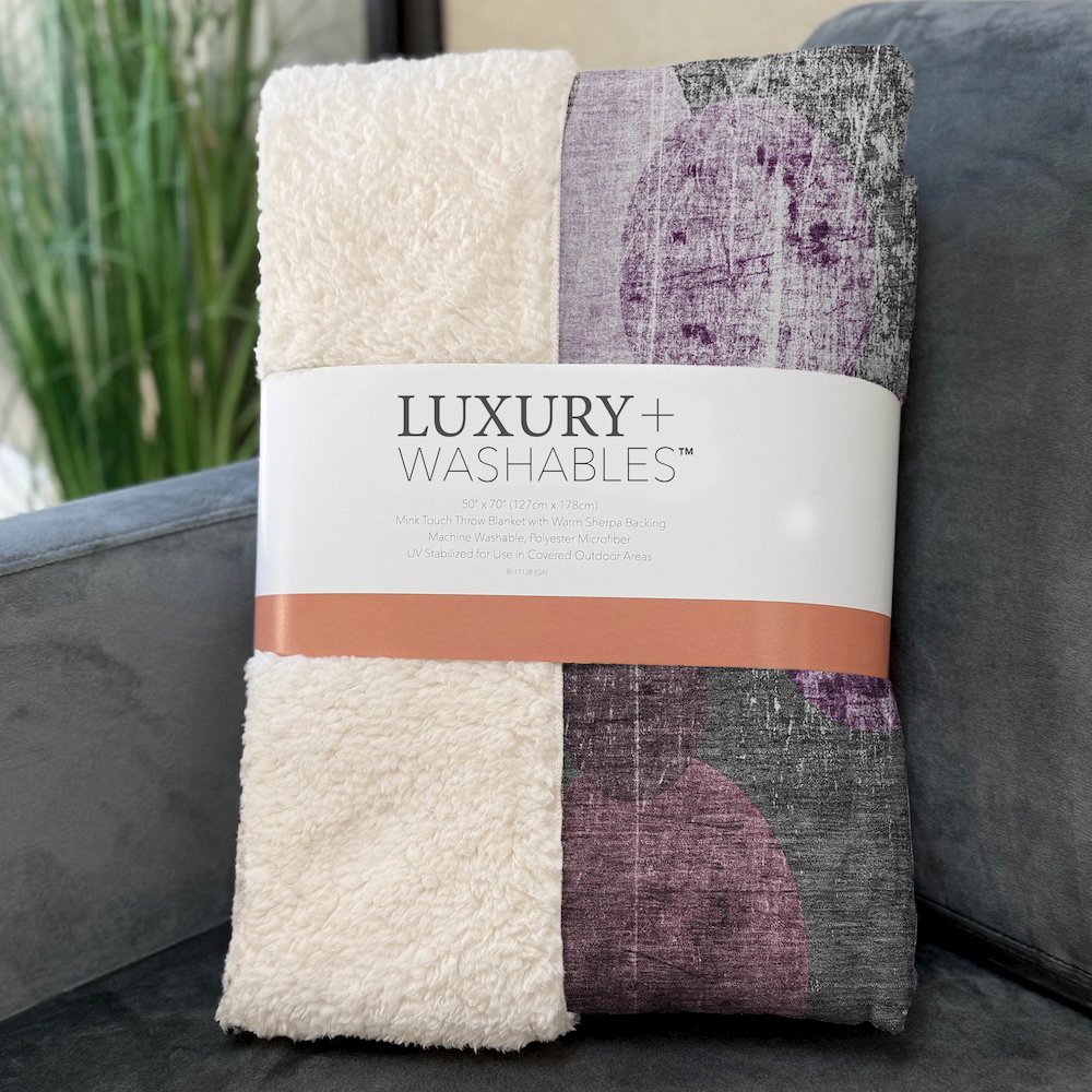 Premium Machine Washable ASB556 Garnet 50" x 70" Sherpa Throw Blanket. Picture 3