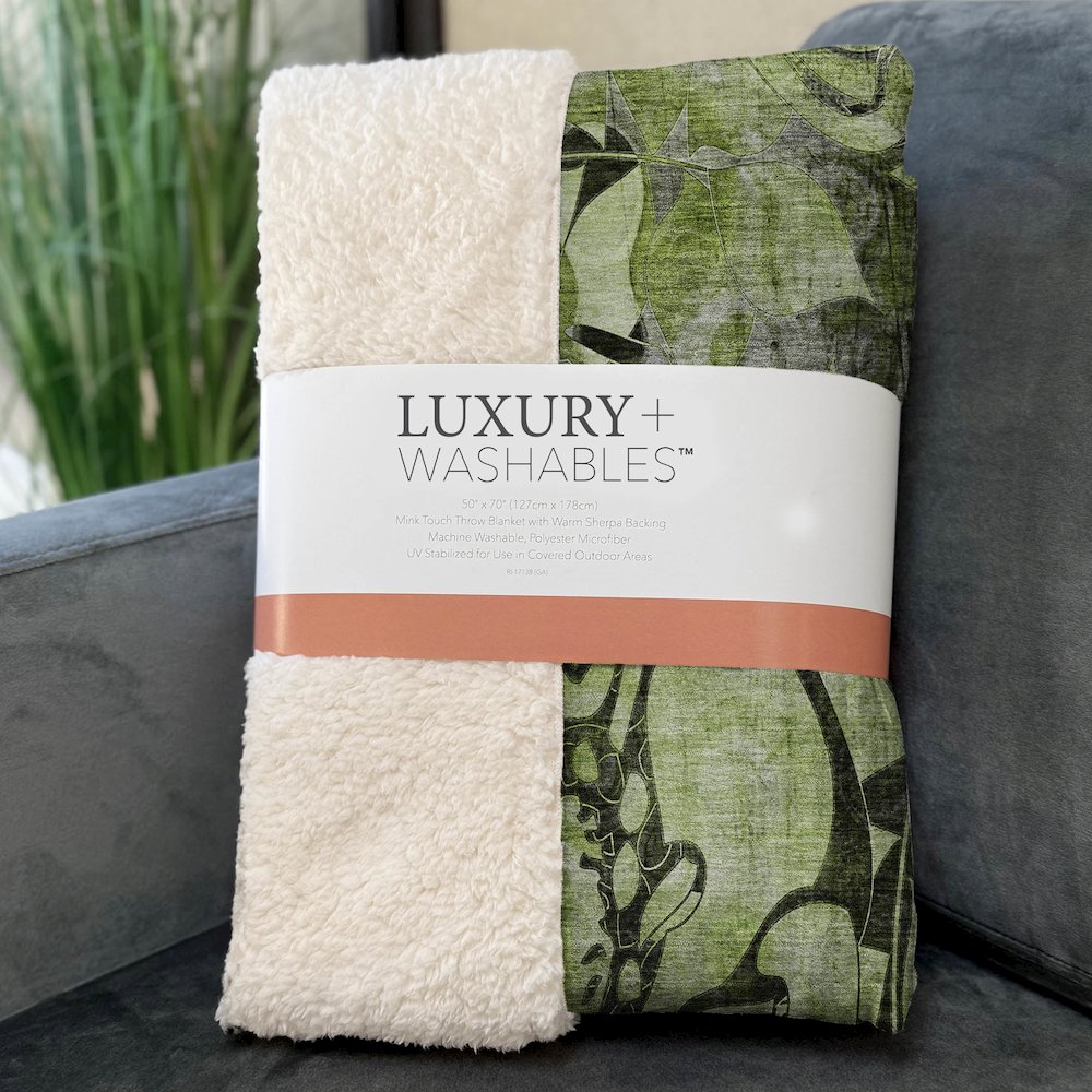 Premium Machine Washable ASB558 Fern 50" x 70" Sherpa Throw Blanket. Picture 3