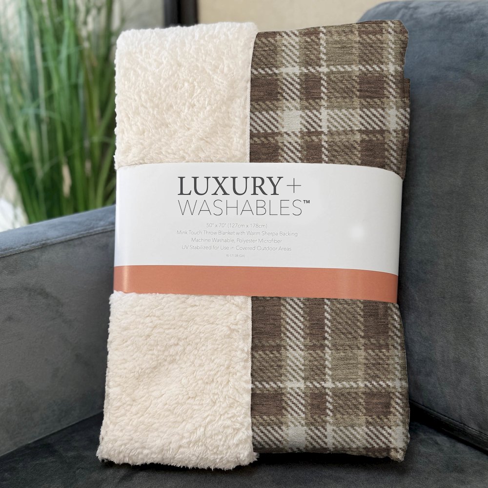 Premium Machine Washable ASB563 Chocolate 50" x 70" Sherpa Throw Blanket. Picture 3