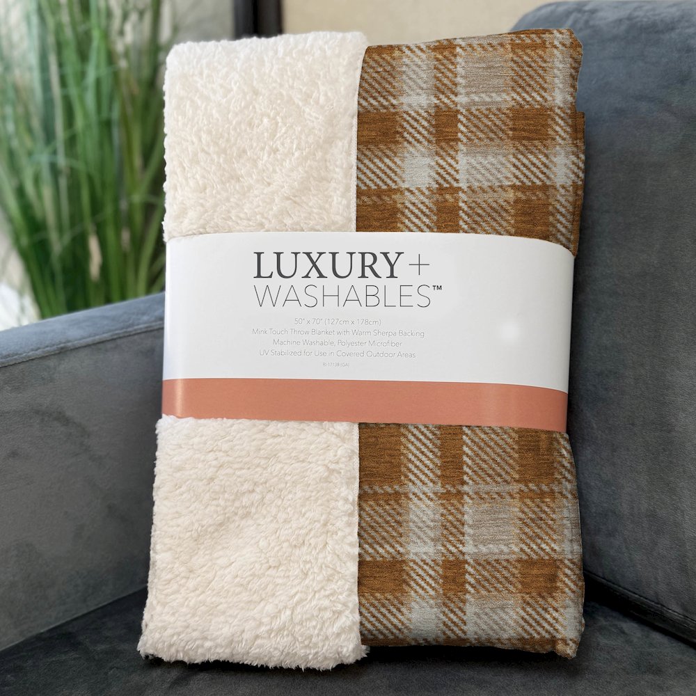 Premium Machine Washable ASB563 Paprika 50" x 70" Sherpa Throw Blanket. Picture 3