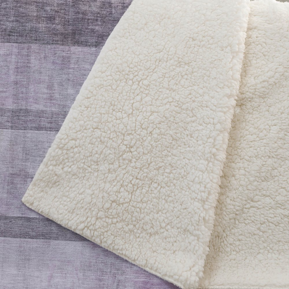 Premium Machine Washable ASB568 Purple 50" x 70" Sherpa Throw Blanket. Picture 2