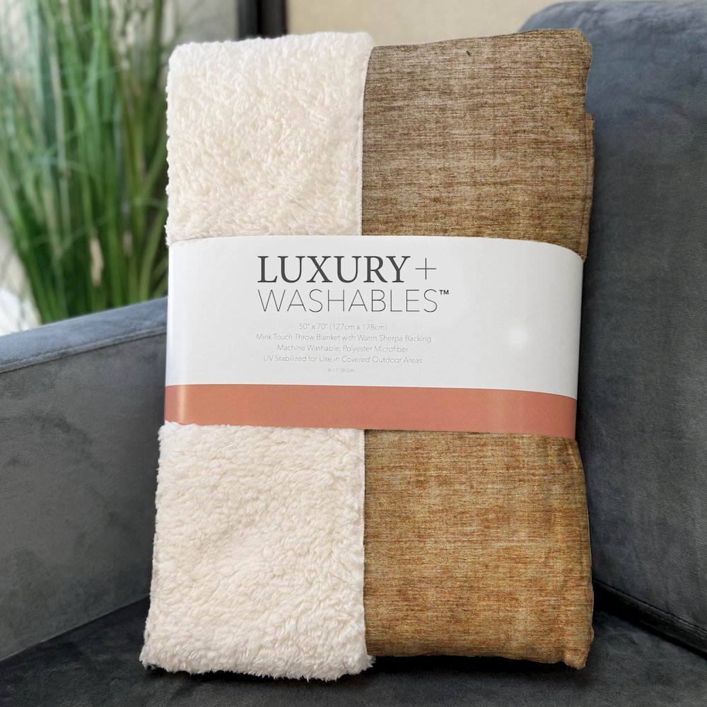 Premium Machine Washable ASB569 Navy 50" x 70" Sherpa Throw Blanket. Picture 3