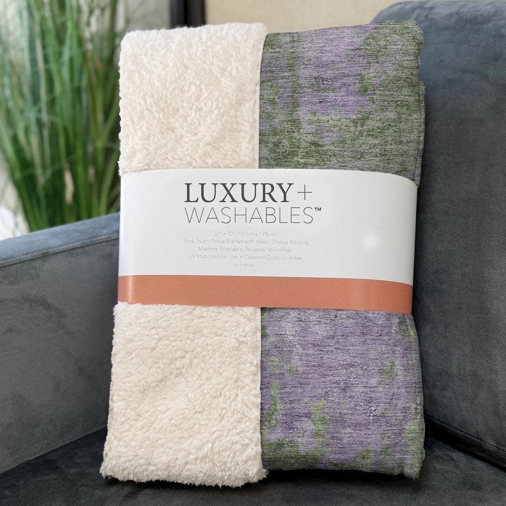 Premium Machine Washable ASB573 Green 50" x 70" Sherpa Throw Blanket. Picture 3