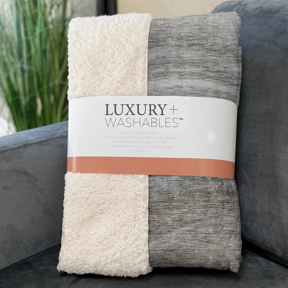 Premium Machine Washable ASB584 Gray 50" x 70" Sherpa Throw Blanket. Picture 3