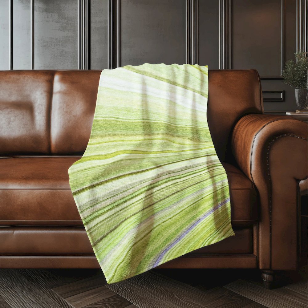 Premium Machine Washable ASB585 Aloe 50" x 70" Sherpa Throw Blanket. Picture 4