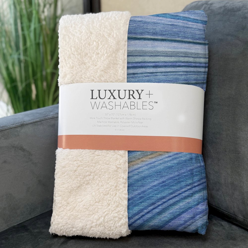 Premium Machine Washable ASB585 Blue 50" x 70" Sherpa Throw Blanket. Picture 3