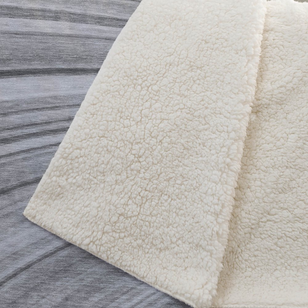 Premium Machine Washable ASB585 Gray 50" x 70" Sherpa Throw Blanket. Picture 2