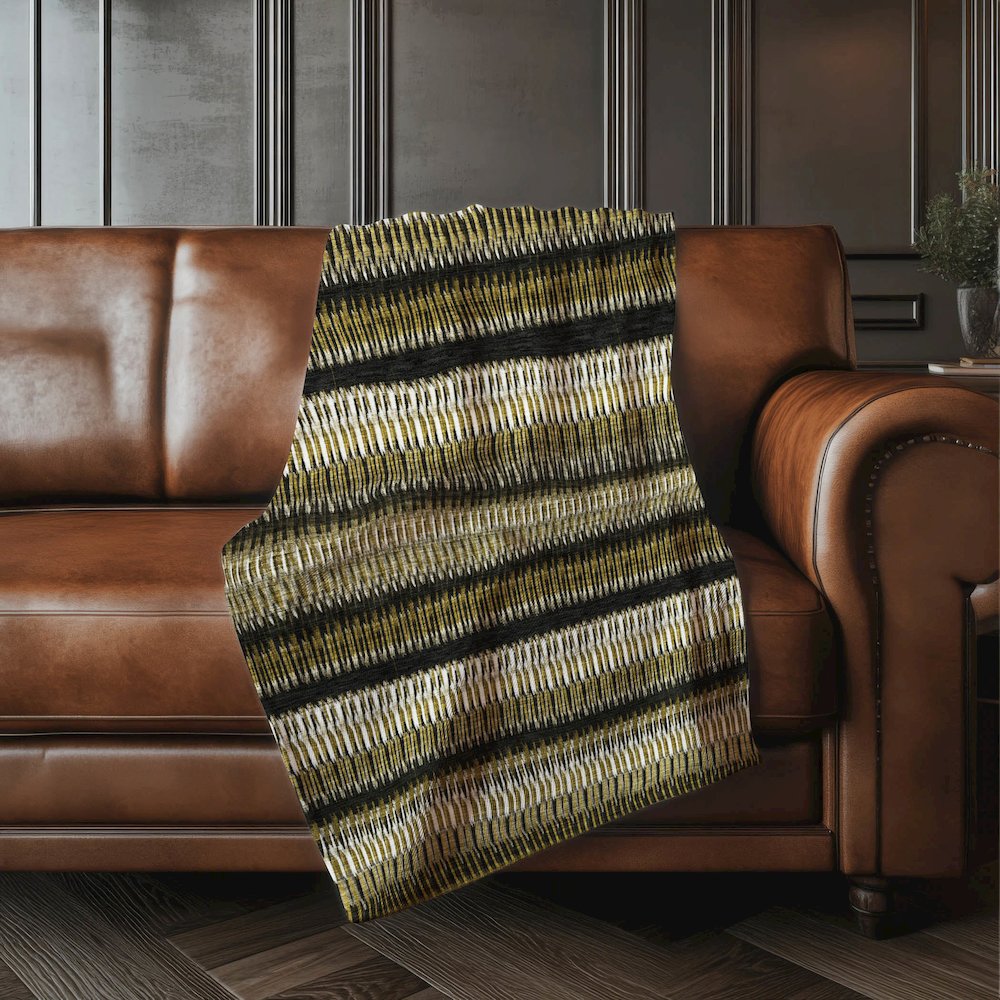 Premium Machine Washable ASB589 Brown 50" x 70" Sherpa Throw Blanket. Picture 4