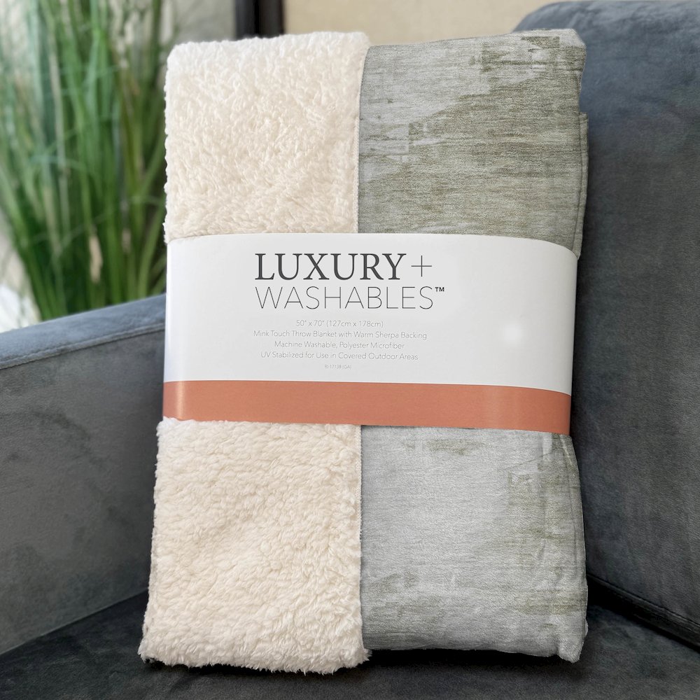 Premium Machine Washable ASB595 Ivory 50" x 70" Sherpa Throw Blanket. Picture 3