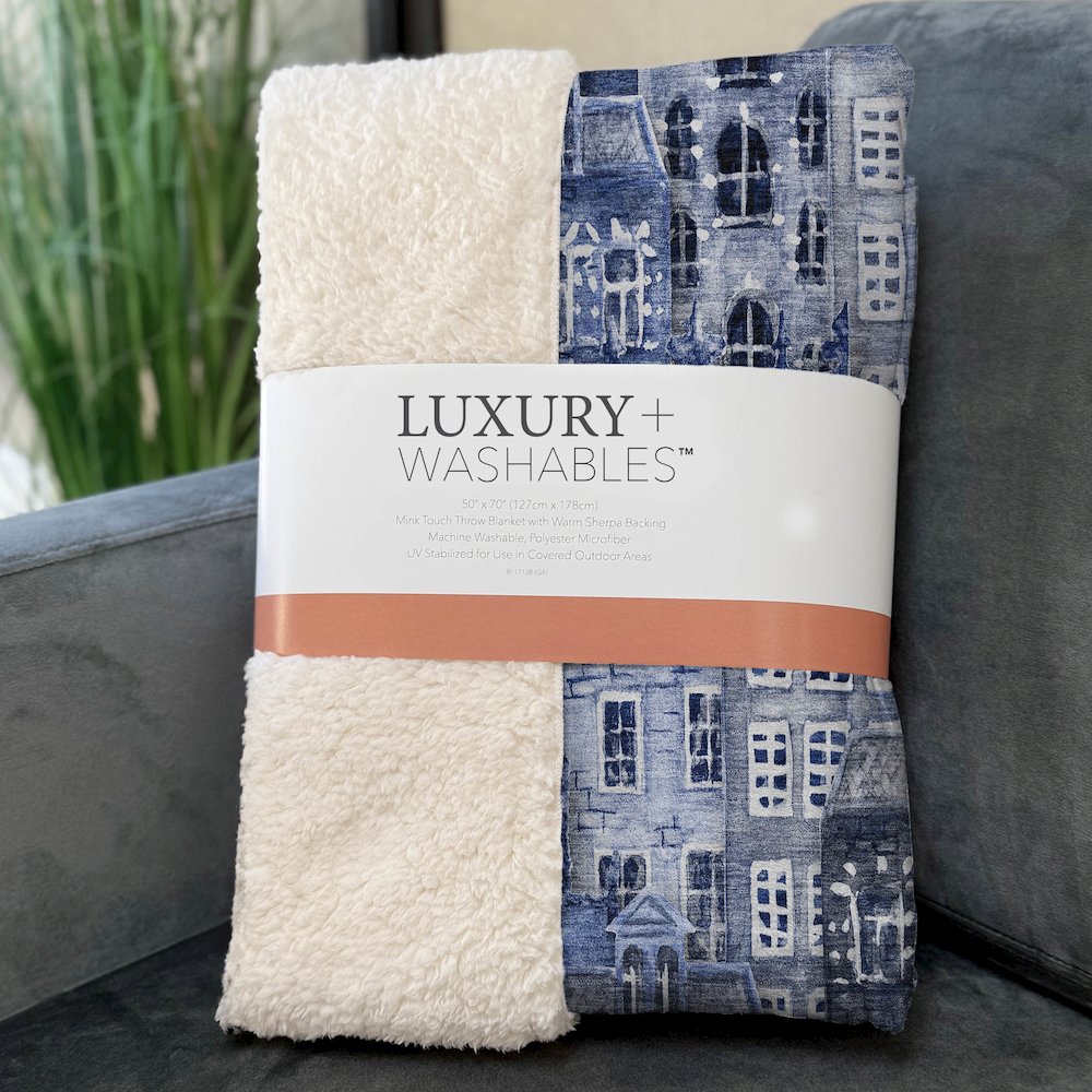 Premium Machine Washable ASB600 Blue 50" x 70" Sherpa Throw Blanket. Picture 3