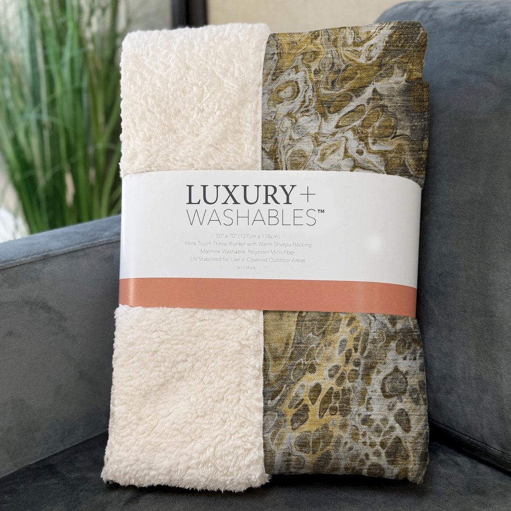 Premium Machine Washable ASB602 Brown 50" x 70" Sherpa Throw Blanket. Picture 3